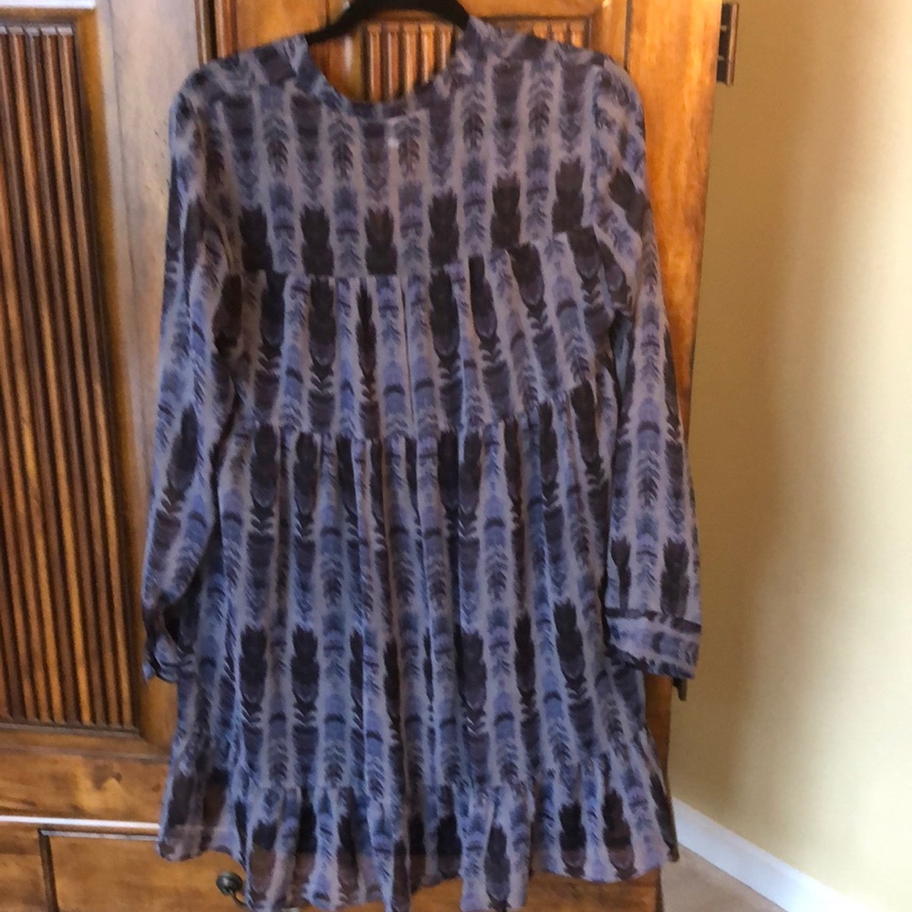 Bcbgeneration Long Sleeve Lined Pattern Dress - image 3